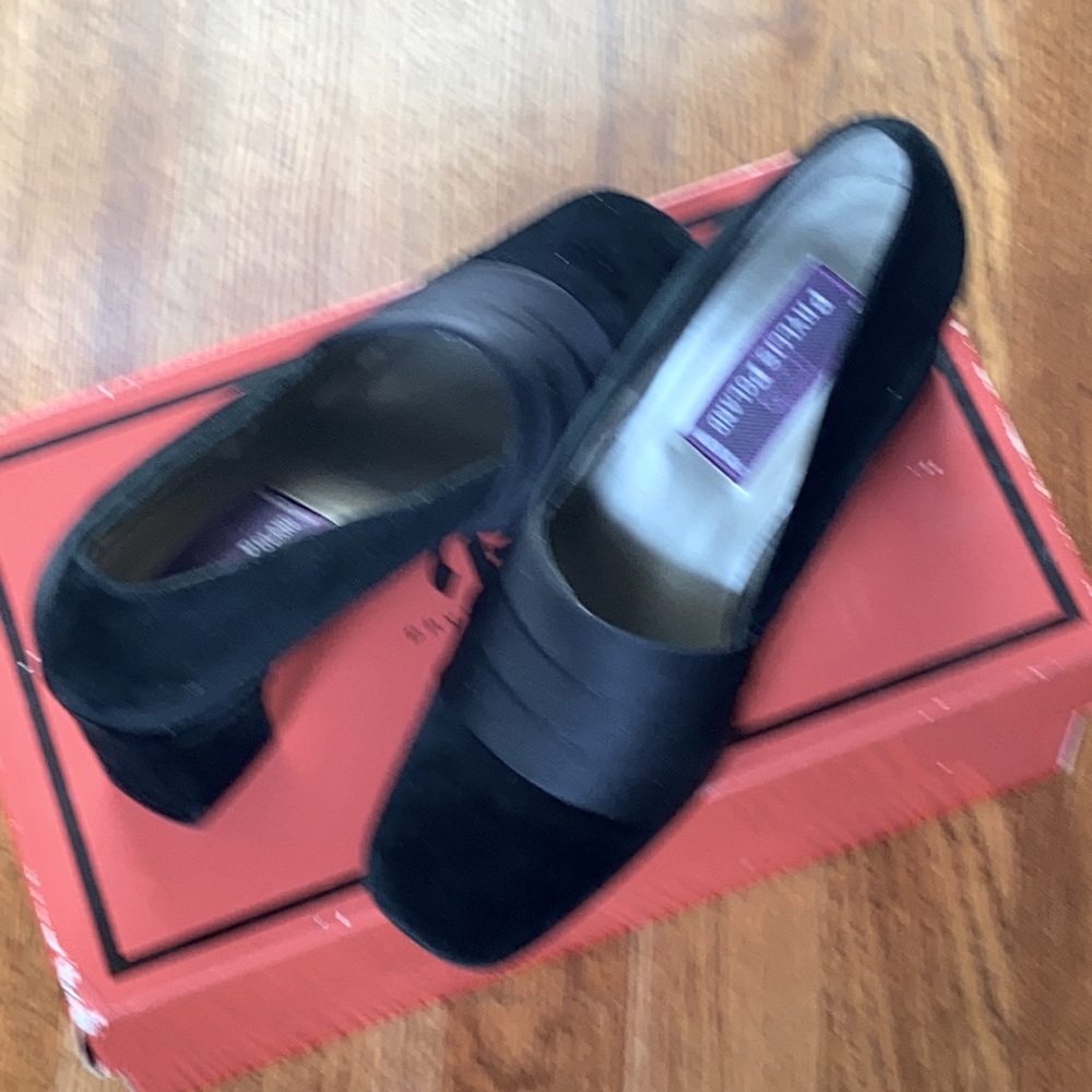 Phyllis Poland black velvet/black satin 3” heels